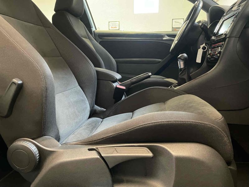 VOLKSWAGEN GOLF VI 2008