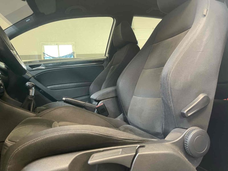 VOLKSWAGEN GOLF VI 2008