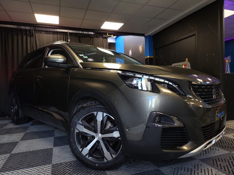 PEUGEOT 5008 1.2 PureTech 130cv 7P /ALLURE BUSINESS /TOIT OUVRANT+FOCAL+SIEGE ELECTRIQUE/