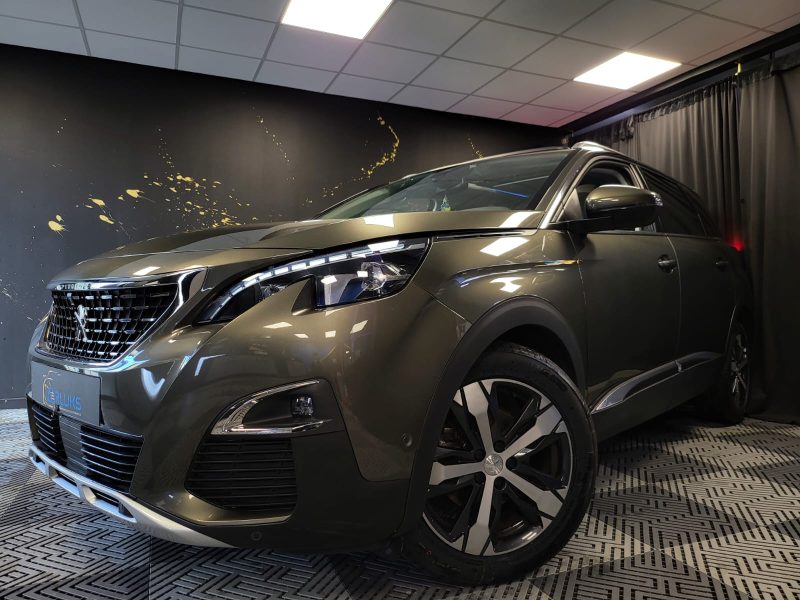 PEUGEOT 5008 1.2 PureTech 130cv 7P /ALLURE BUSINESS /TOIT OUVRANT+FOCAL+SIEGE ELECTRIQUE/