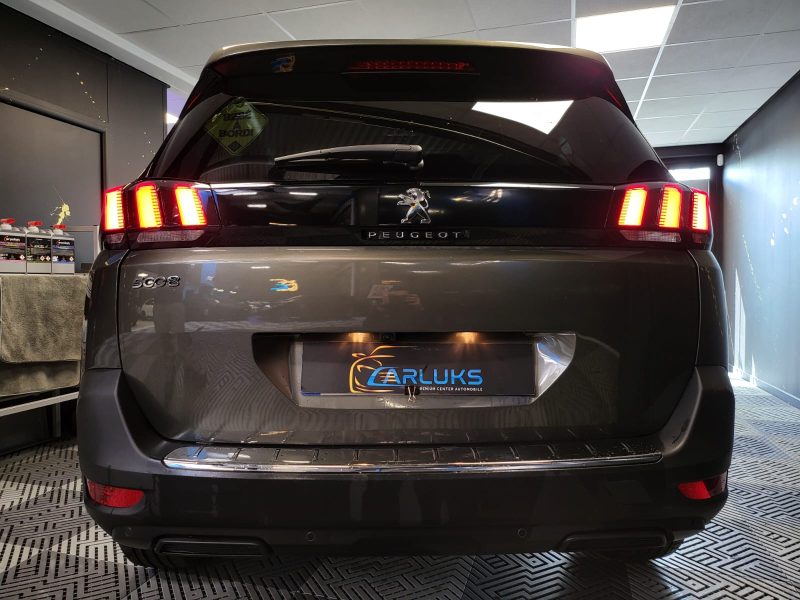 PEUGEOT 5008 1.2 PureTech 130cv 7P /ALLURE BUSINESS /TOIT OUVRANT+FOCAL+SIEGE ELECTRIQUE/