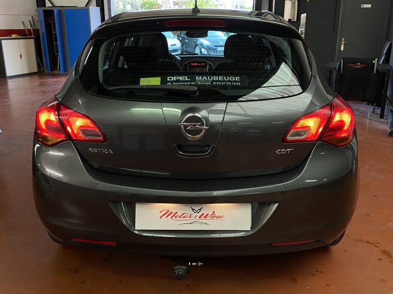 OPEL ASTRA J 2013