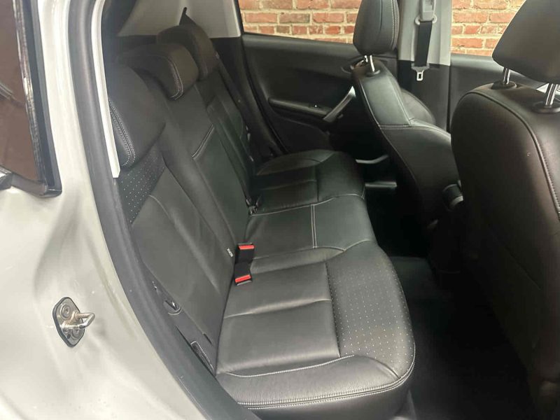 PEUGEOT 208 1.6 HDi 75CV Allure