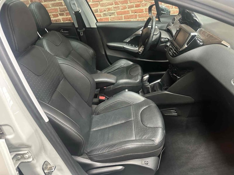 PEUGEOT 208 1.6 HDi 75CV Allure