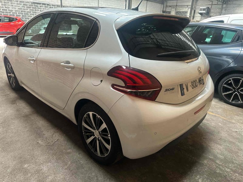 PEUGEOT 208 1.6 HDi 75CV Allure