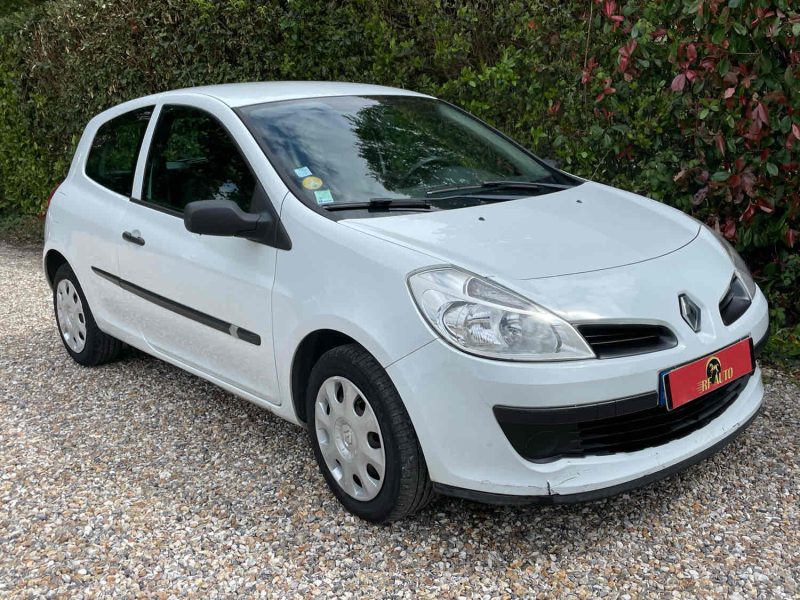 RENAULT CLIO III 2009 1.5 dCi 68cv