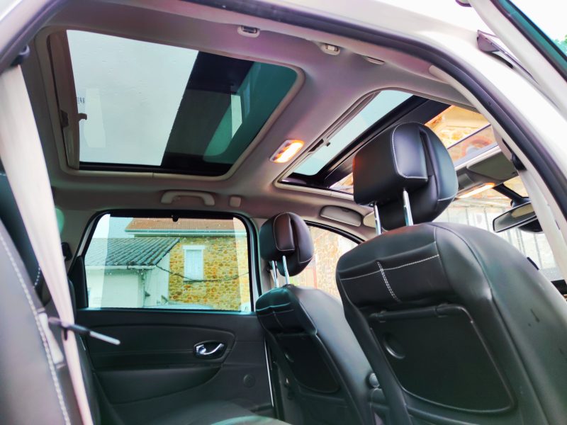 RENAULT SCENIC III 2013