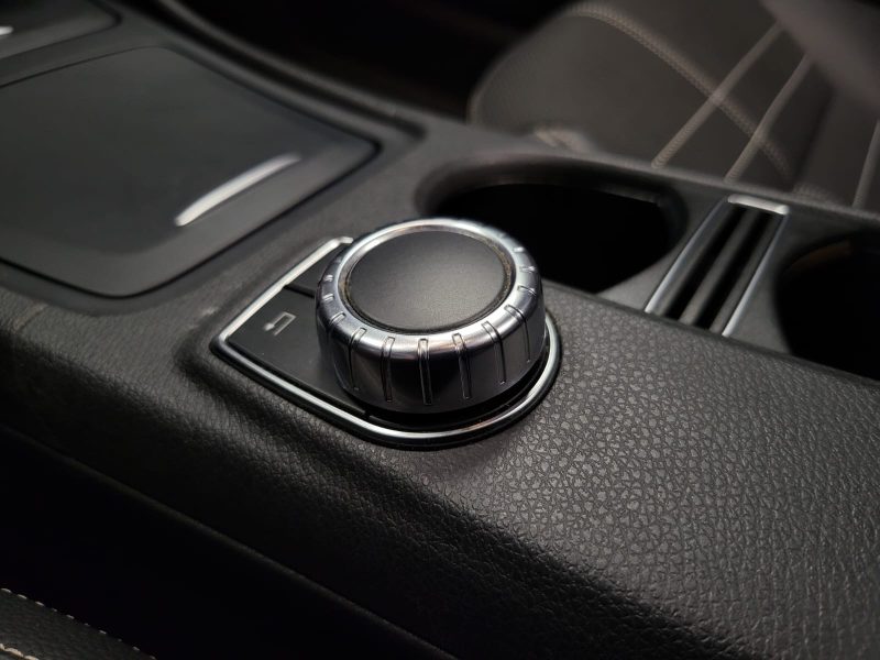 Mercedes CLASSE A 180 D 7G-DCT 109CV SENSATION /TOIT OUVRANT/ CAMERA DE RECUL