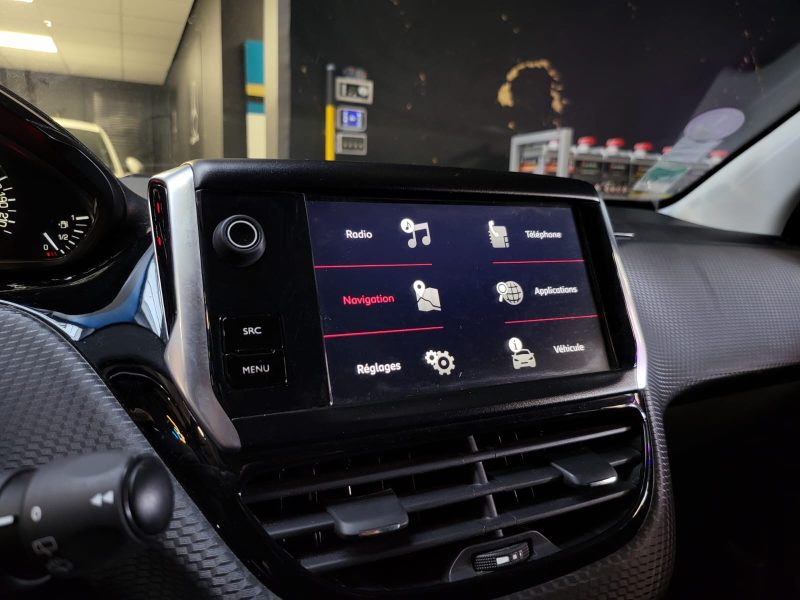 PEUGEOT 208 1.2 EAT6 110cv GT LINE / CARPLAY / GPS / CLIM BI-ZONE