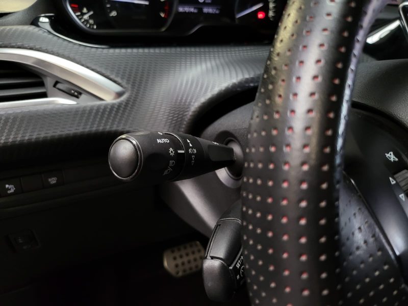 PEUGEOT 208 1.2 EAT6 110cv GT LINE / CARPLAY / GPS / CLIM BI-ZONE