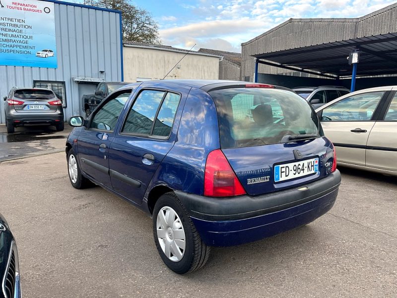 RENAULT CLIO II 2001