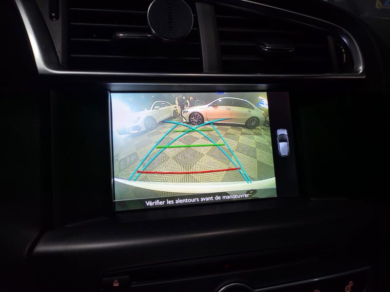 DS DS4 2.0 BlueHDi 180cv Sport Chic BVA / SIEGES CHAUFFANT-MASSANT/CAMERA DE RECUL/APPLE CARPLAY