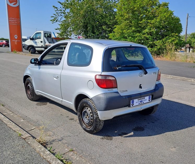 TOYOTA YARIS 2003