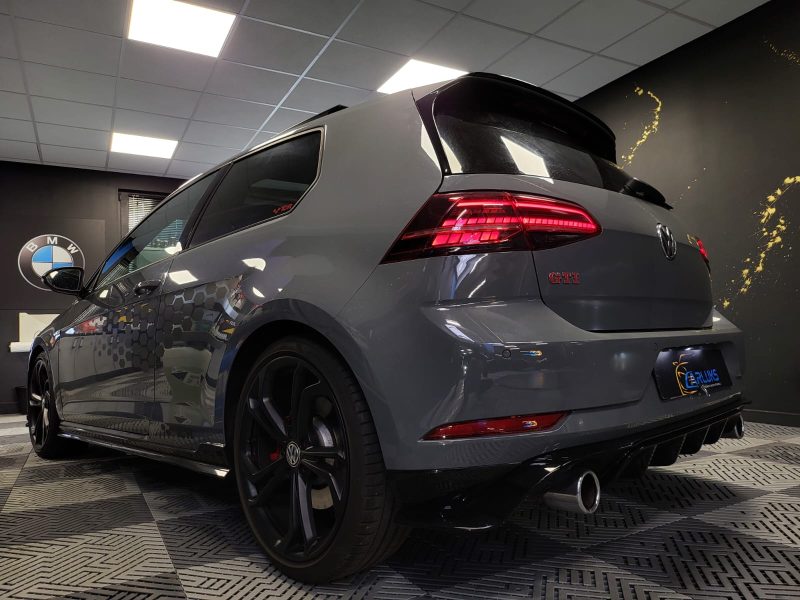 VOLKSWAGEN GOLF VII 2.0 GTI TCR 290cv /TOIT OUVRANT+DYNAUDIO+VIRTUAL/