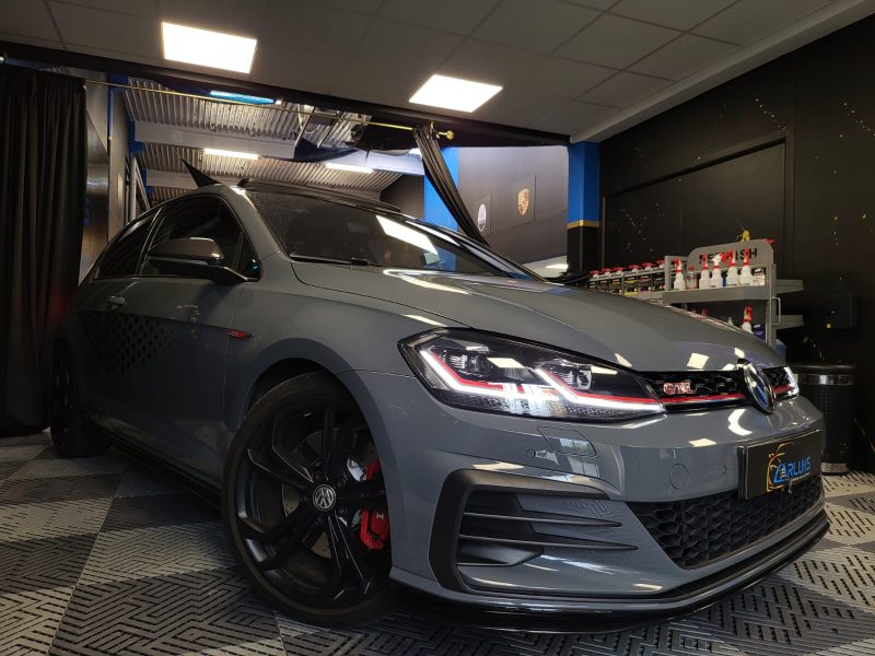 VOLKSWAGEN GOLF VII 2.0 GTI TCR 290cv /TOIT OUVRANT+DYNAUDIO+VIRTUAL/