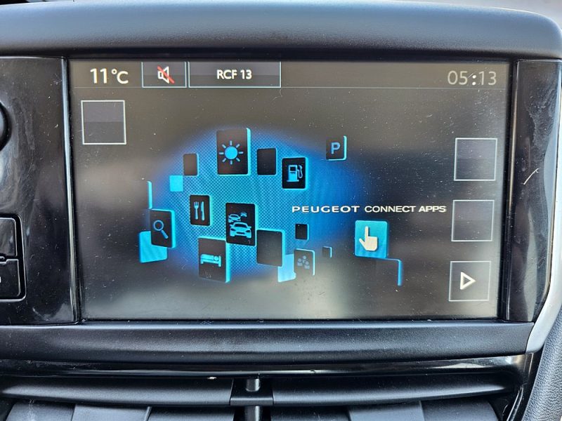 PEUGEOT 208  1,2 VTI 82 CH CLIM 