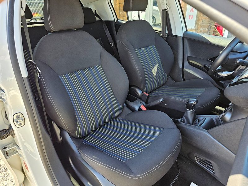 PEUGEOT 208  1,2 VTI 82 CH CLIM 