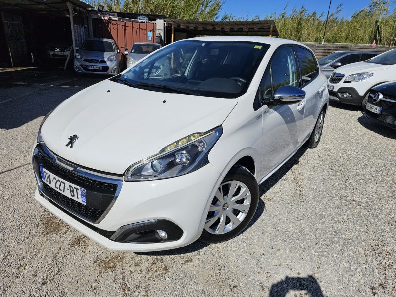 PEUGEOT 208  1,2 VTI 82 CH CLIM 