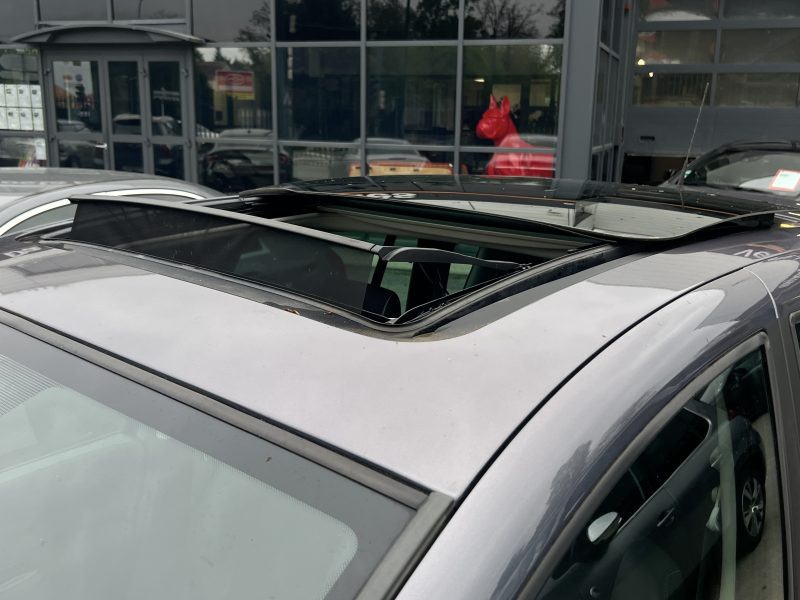 RENAULT GRAND MODUS PHASE 2 1.5 DCI 90 Cv TOIT OUVRANT / SEMI CUIR CRIT AIR 2 - GARANTIE 6 MOIS