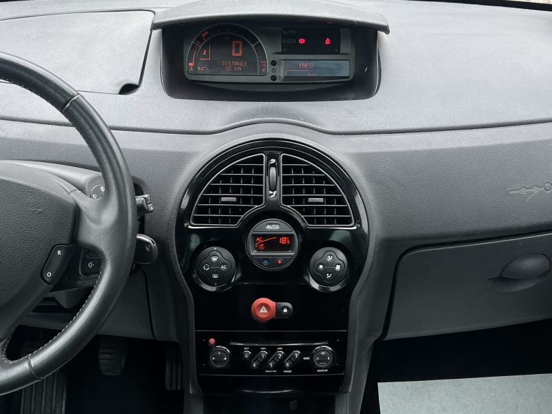 RENAULT GRAND MODUS PHASE 2 1.5 DCI 90 Cv TOIT OUVRANT / SEMI CUIR CRIT AIR 2 - GARANTIE 6 MOIS