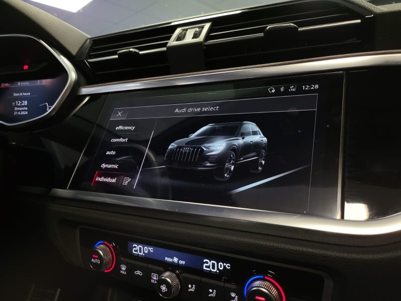 AUDI Q3 35 TDI S LINE 150cv S TRONIC  /TOIT OUVRANT+CARPLAY+CAMERA+MEPLAT/