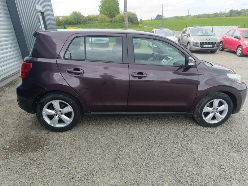 TOYOTA URBAN CRUISER 2009