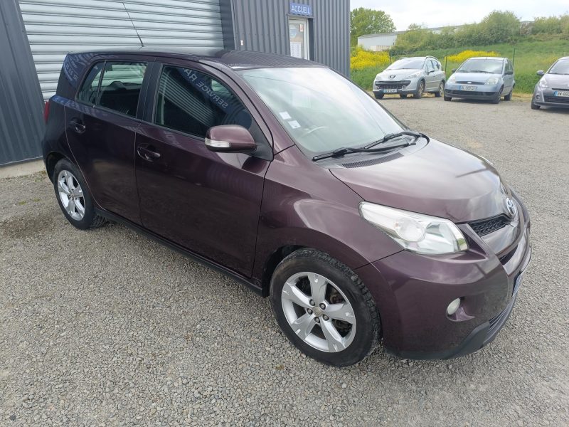 TOYOTA URBAN CRUISER 2009