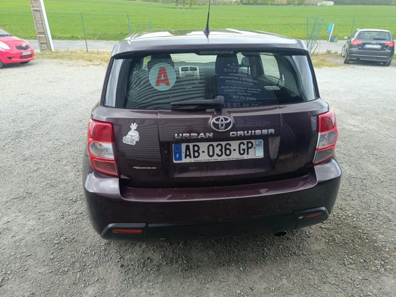 TOYOTA URBAN CRUISER 2009