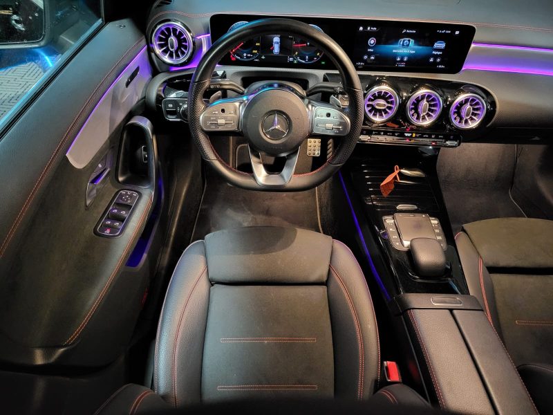 CLA 200 d 150cv PACK AMG ECLAIRAGE D'AMBIANCE / SIEGES CHAUFFANT / CARPLAY / PREMIERE MAIN ENTRETIEN