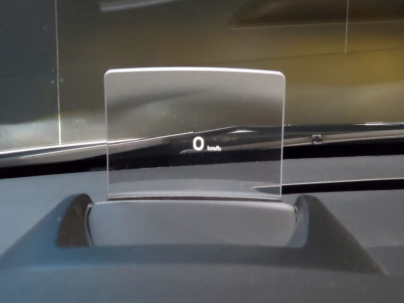 PEUGEOT 3008 1.6 BlueHDi 120cv Féline BVM6 / SIEGES CHAUFFANT/CAMERA DE RECUL/AFFICHAGE TETE HAUTE