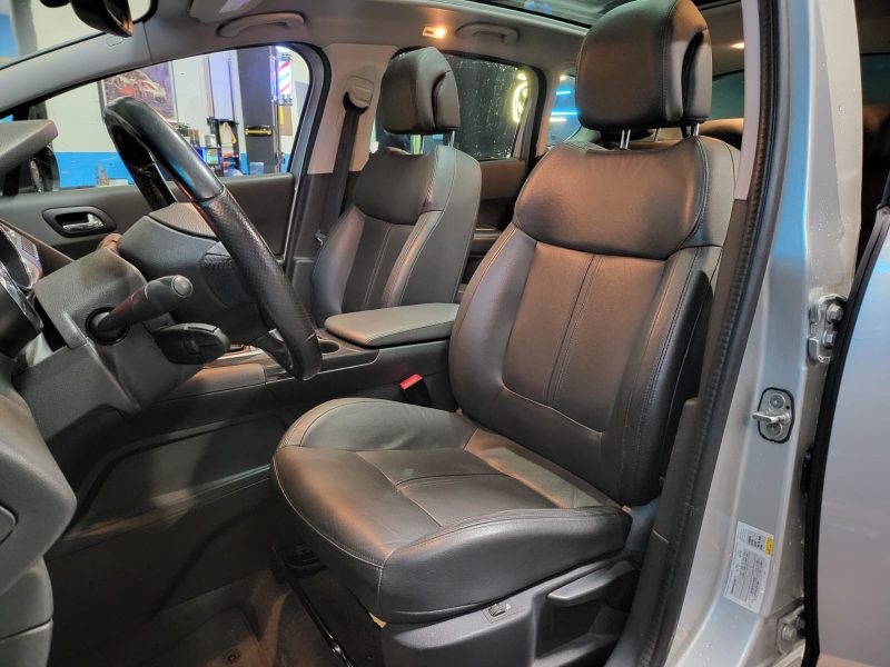 PEUGEOT 3008 1.6 BlueHDi 120cv Féline BVM6 / SIEGES CHAUFFANT/CAMERA DE RECUL/AFFICHAGE TETE HAUTE