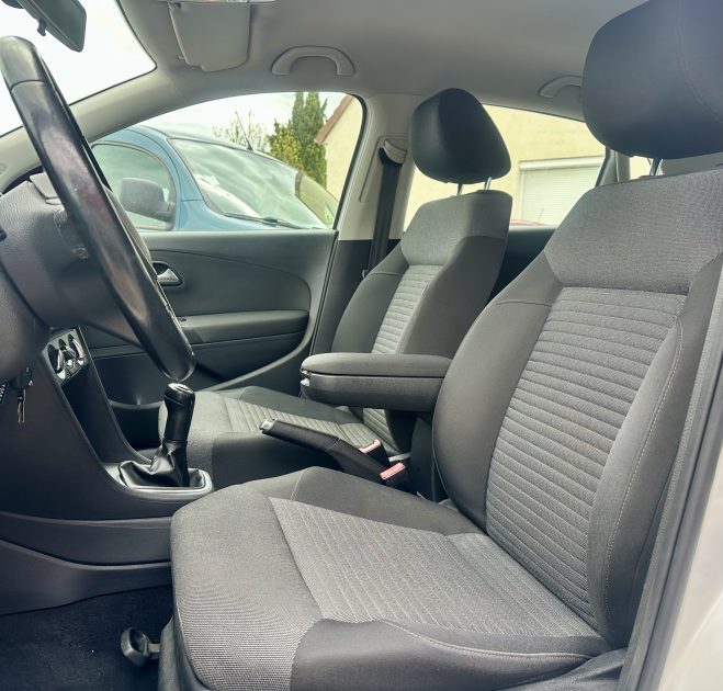 VOLKSWAGEN POLO V 2010