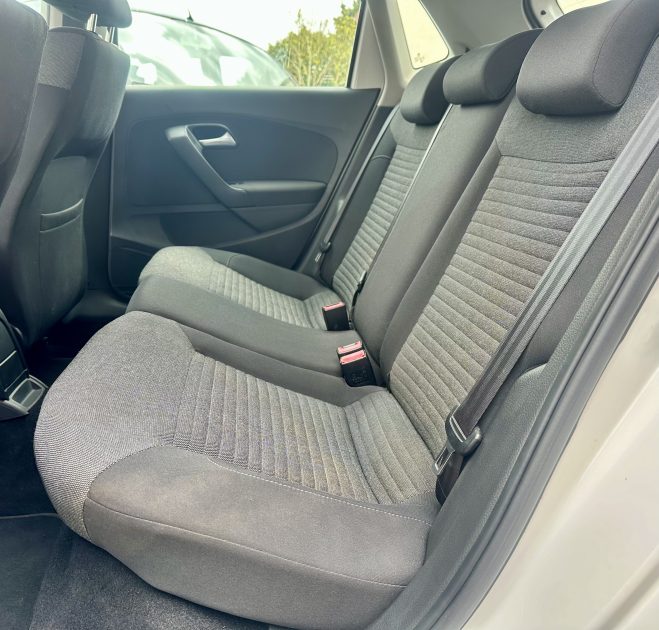 VOLKSWAGEN POLO V 2010