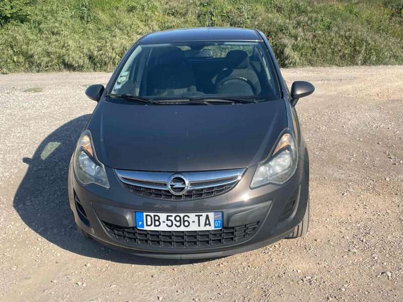OPEL CORSA E 2013