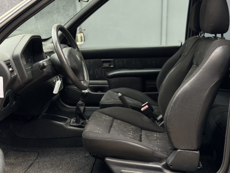 PEUGEOT 106 ESS 1.4 PAYEZ EN 4X