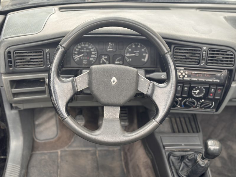 Renault 19 cabriolet 1.8 ESS payez en 4X