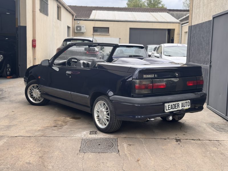 Renault 19 cabriolet 1.8 ESS payez en 4X