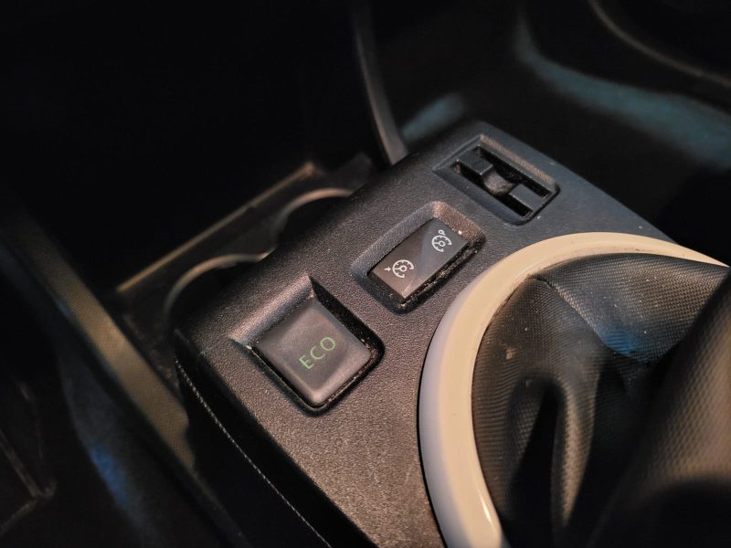 RENAULT TWINGO III 0.9 TCe 90cv Energy Limited / RADAR-AR/SYSTEME R-LINK/BLUETOOTH