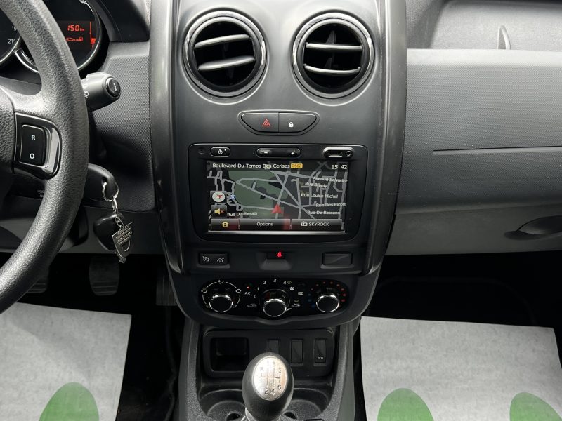 DACIA DUSTER PHASE 2 LAUREATE 1.5 DCI 90 ATTELAGE GPS BLUETOOTH REGULATEUR LIMITEUR - Garantie 1 an