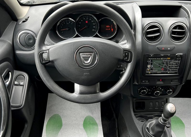 DACIA DUSTER PHASE 2 LAUREATE 1.5 DCI 90 ATTELAGE GPS BLUETOOTH REGULATEUR LIMITEUR - Garantie 1 an