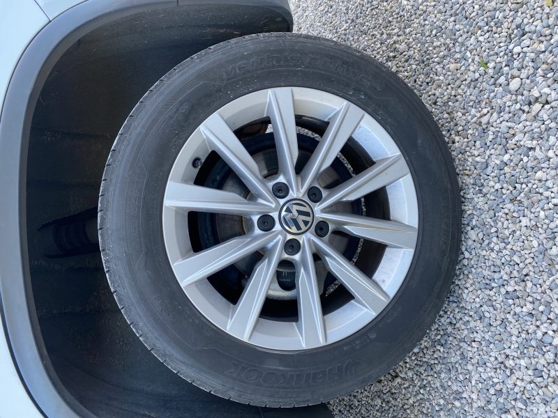 VOLKSWAGEN TIGUAN 2012
