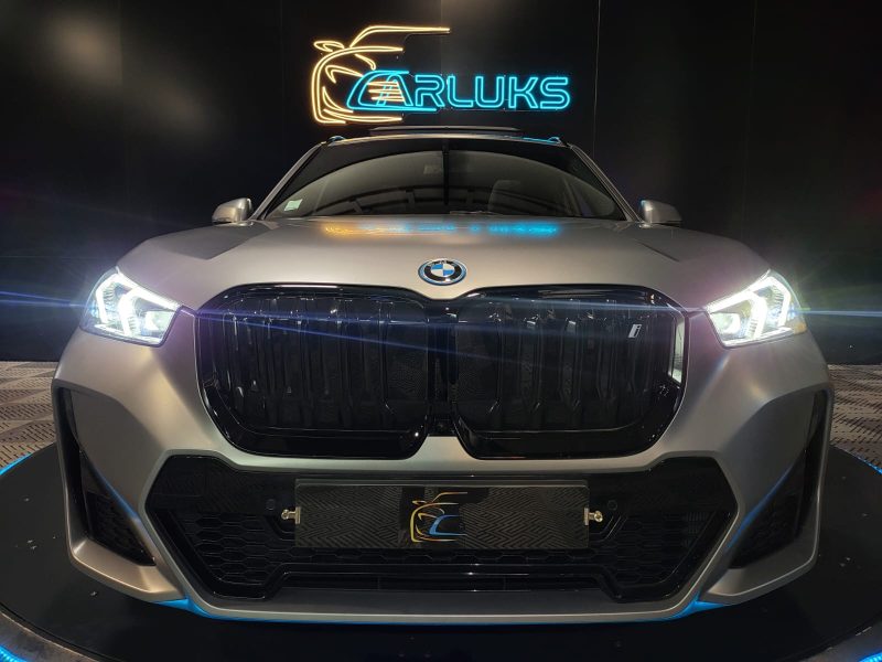 BMW iX1 30 xDrive 313cv M-Sport 1ère Main / APPLE CARPLAY/SIEGES CHAUFFANT/CAMERA 360°