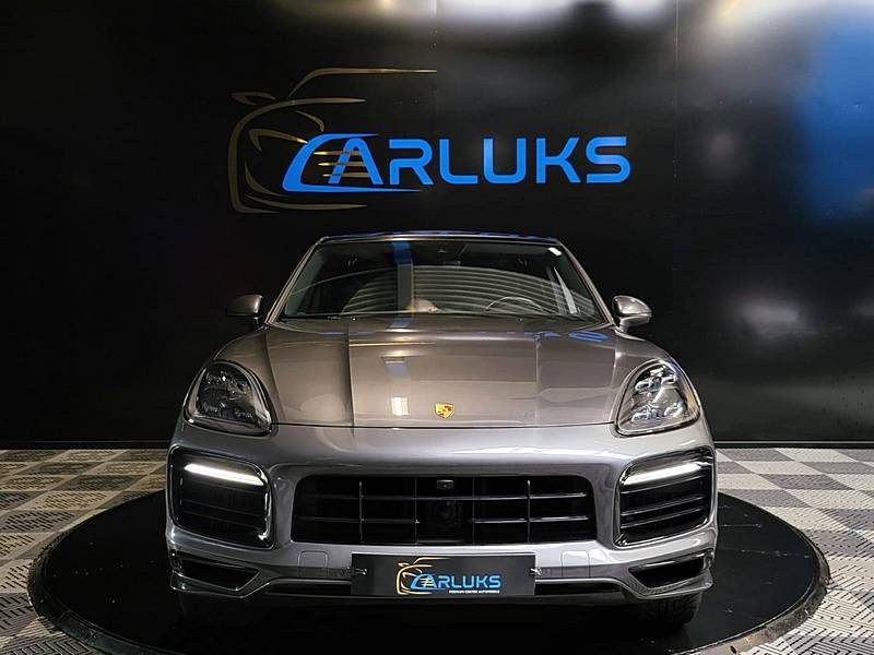 PORSCHE CAYENNE 3.0 E-HYBRID COUPE 462cv SUIVI COMPLET PORSCHE / ATTELAGE / PACK SONO BASSLINK MINI