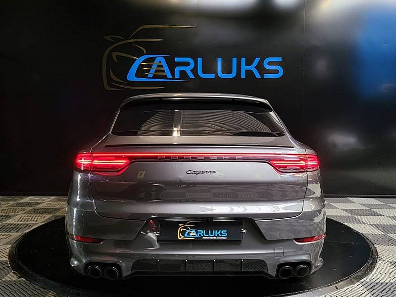 PORSCHE CAYENNE 3.0 E-HYBRID COUPE 462cv SUIVI COMPLET PORSCHE / ATTELAGE / PACK SONO BASSLINK MINI