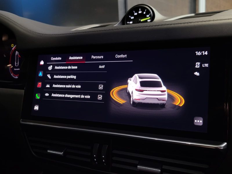 PORSCHE CAYENNE 3.0 E-HYBRID COUPE 462cv SUIVI COMPLET PORSCHE / ATTELAGE / PACK SONO BASSLINK MINI