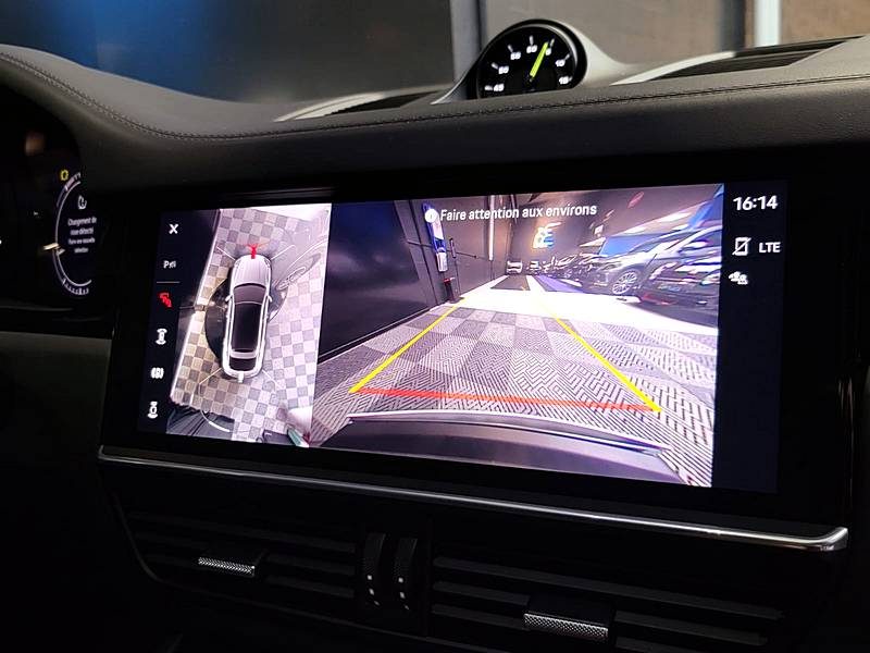 PORSCHE CAYENNE 3.0 E-HYBRID COUPE 462cv SUIVI COMPLET PORSCHE / ATTELAGE / PACK SONO BASSLINK MINI