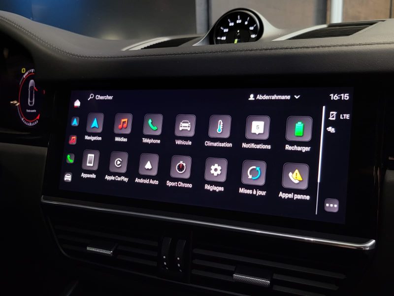 PORSCHE CAYENNE 3.0 E-HYBRID COUPE 462cv SUIVI COMPLET PORSCHE / ATTELAGE / PACK SONO BASSLINK MINI