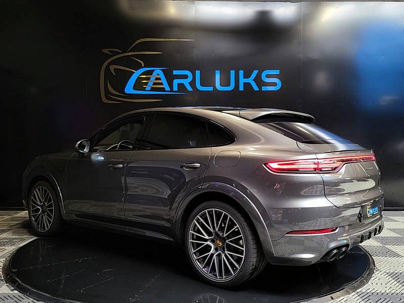 PORSCHE CAYENNE 3.0 E-HYBRID COUPE 462cv SUIVI COMPLET PORSCHE / ATTELAGE / PACK SONO BASSLINK MINI