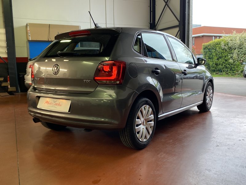 VOLKSWAGEN POLO 2014
