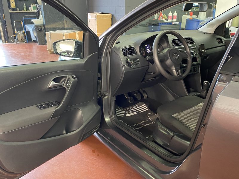 VOLKSWAGEN POLO 2014